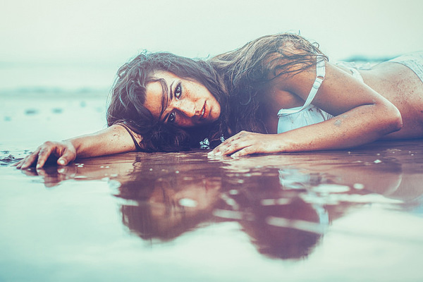 Female Portrait Photography Idea by Martin Neuhof