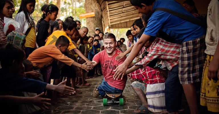 Photographers Capturing Inspiring Journey of a Man Without Arms and Legs