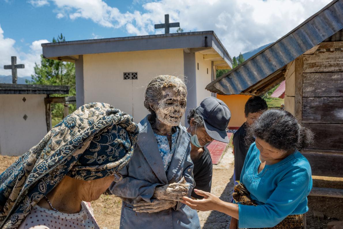Torajan Funeral Ceremony Corpse
