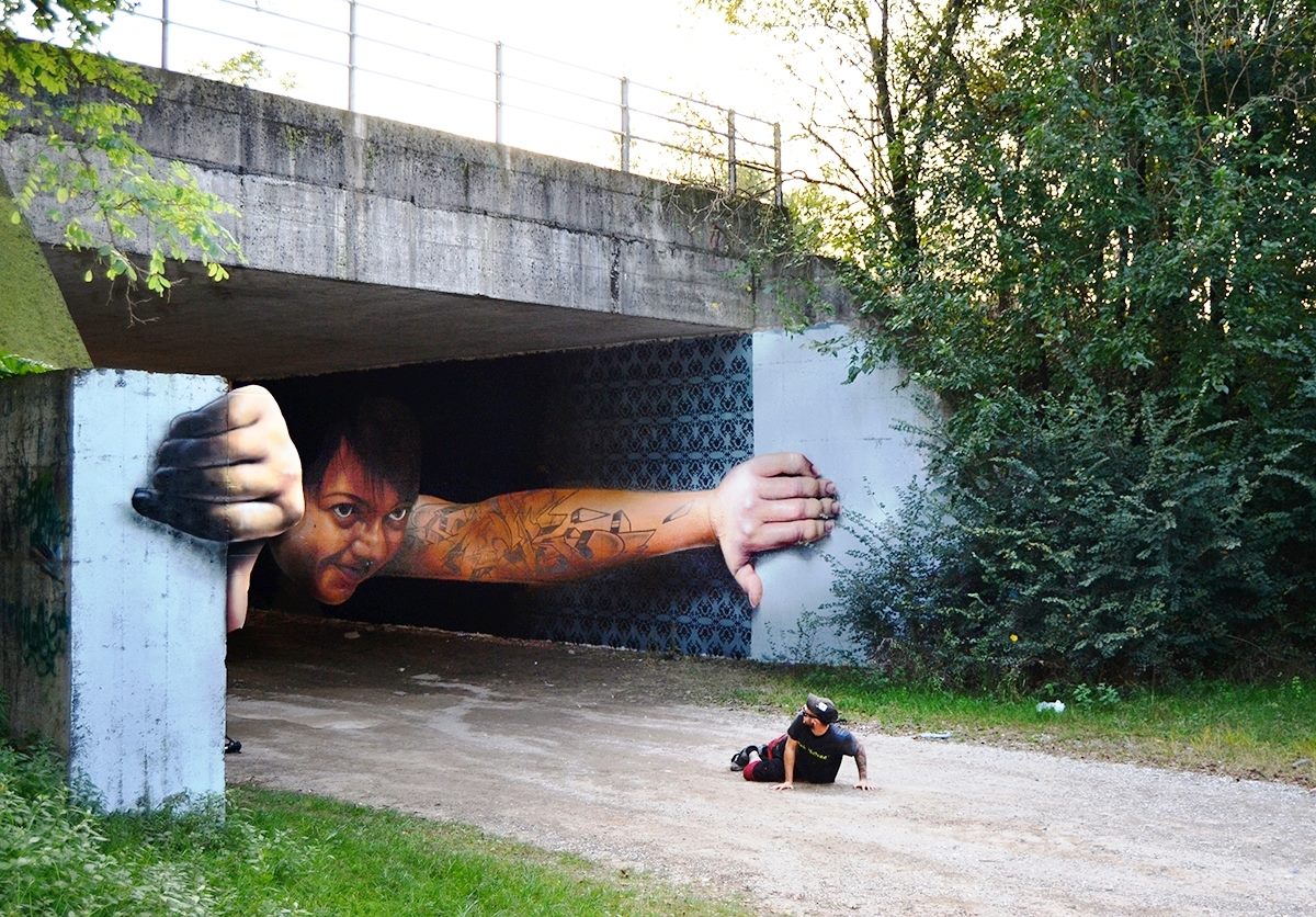Brilliant And Interactive Street Art By Caiffa Cosimo Brilliant And Interactive Street Art By Caiffa Cosimo