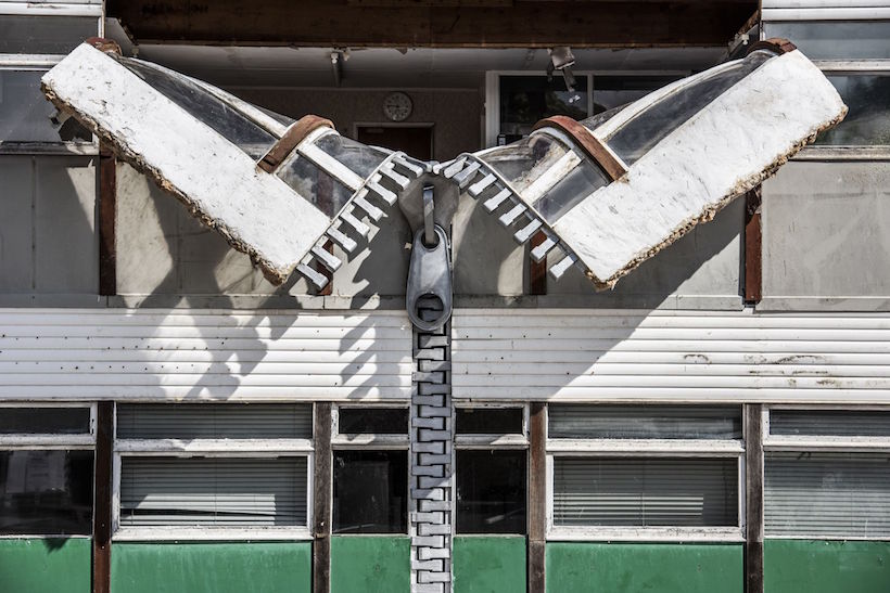 Unique Artwork that Undresses a Building 4