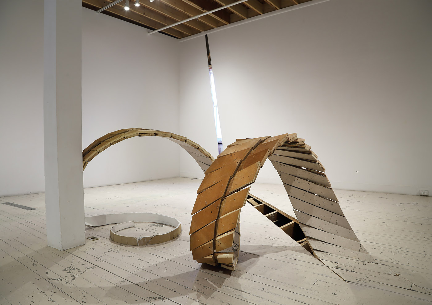 Mind Blowing Sculptural Installations by Robbie Rowlands