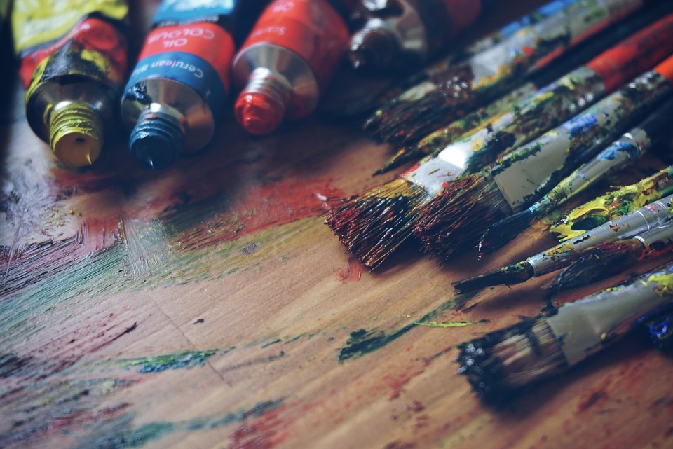 6 Different & Beautiful Ways To Show Your Creativity On Painting Canvas